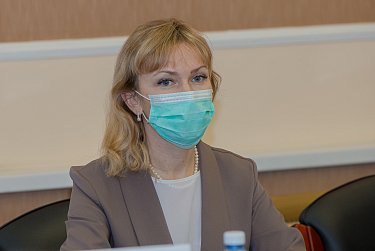 Выплаты приемным семьям увеличат